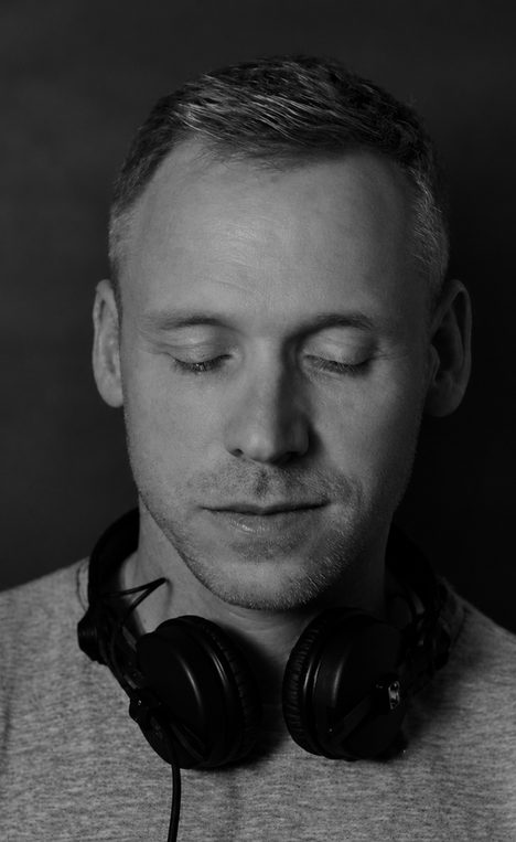 David J Newton