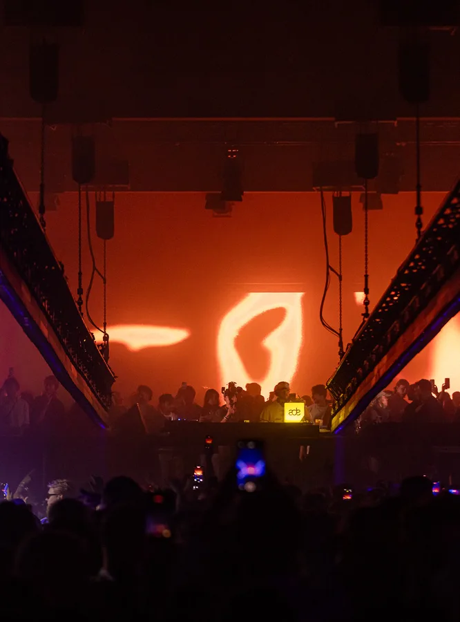 Erkaklar va ayollarning sexy fotosuratlari Chozilgan anal xususiy